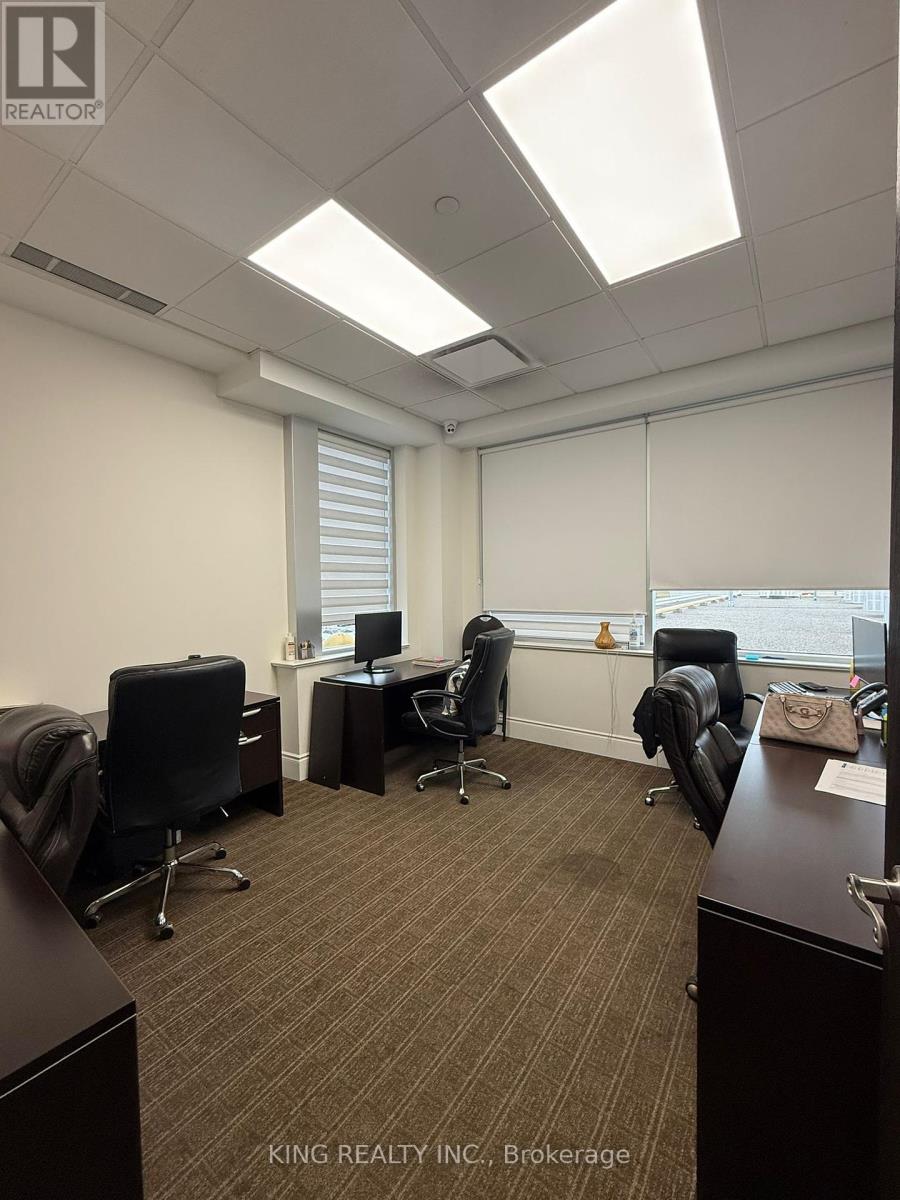 207 - 7900 Hurontario Street, Brampton, Ontario  L6Y 0C7 - Photo 4 - W12171561