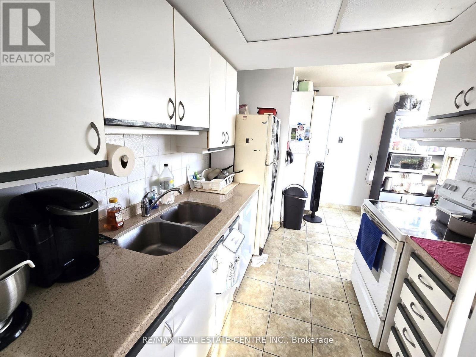 303 - 30 Malta Avenue, Brampton (Fletcher's Creek South), Ontario  L6Y 4S5 - Photo 13 - W12171572