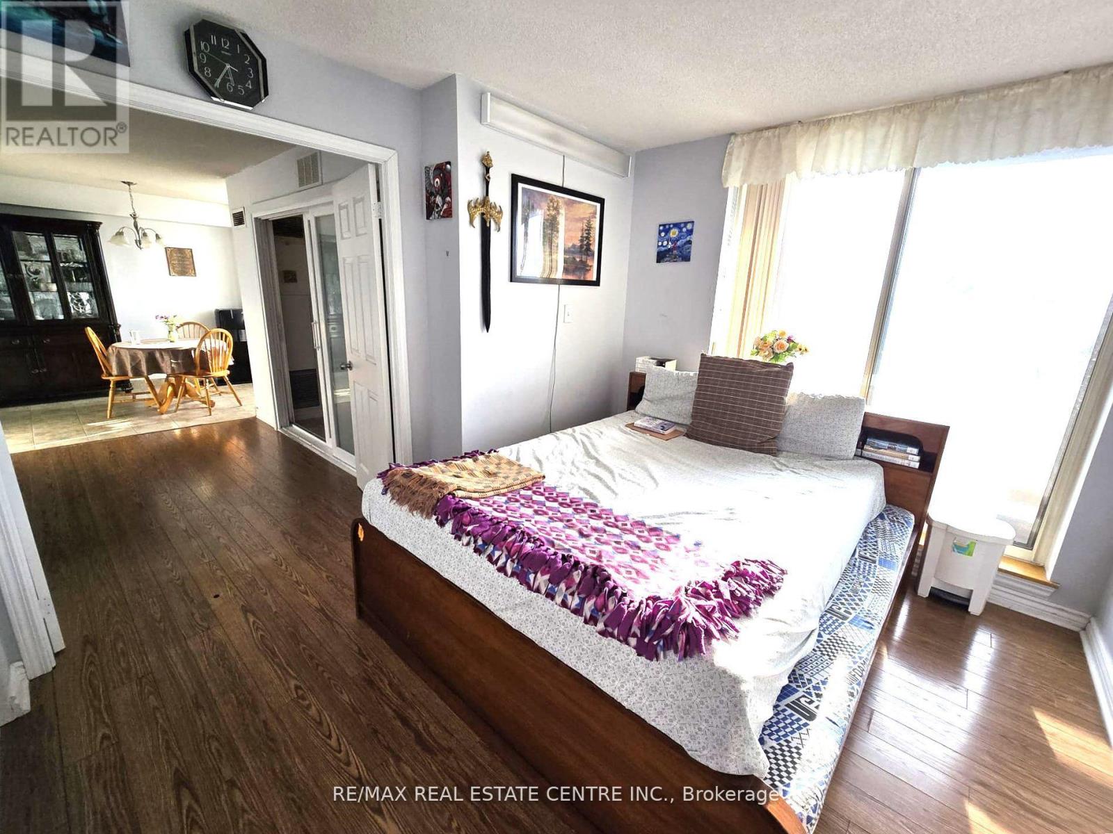 303 - 30 Malta Avenue, Brampton, Ontario  L6Y 4S5 - Photo 7 - W12171572
