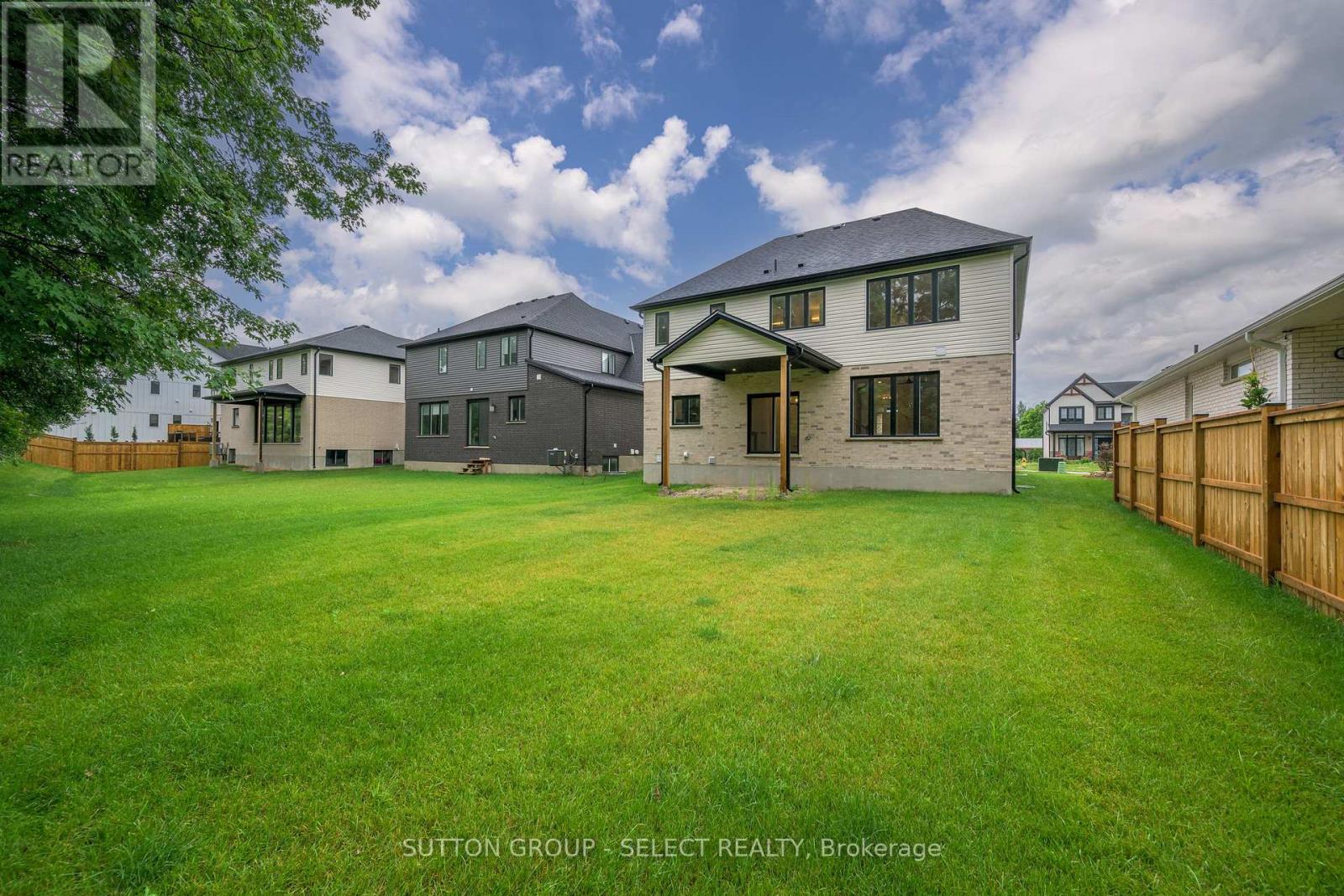 119 Optimist Drive, Southwold (Talbotville), Ontario  N5P 3T2 - Photo 5 - X12171596