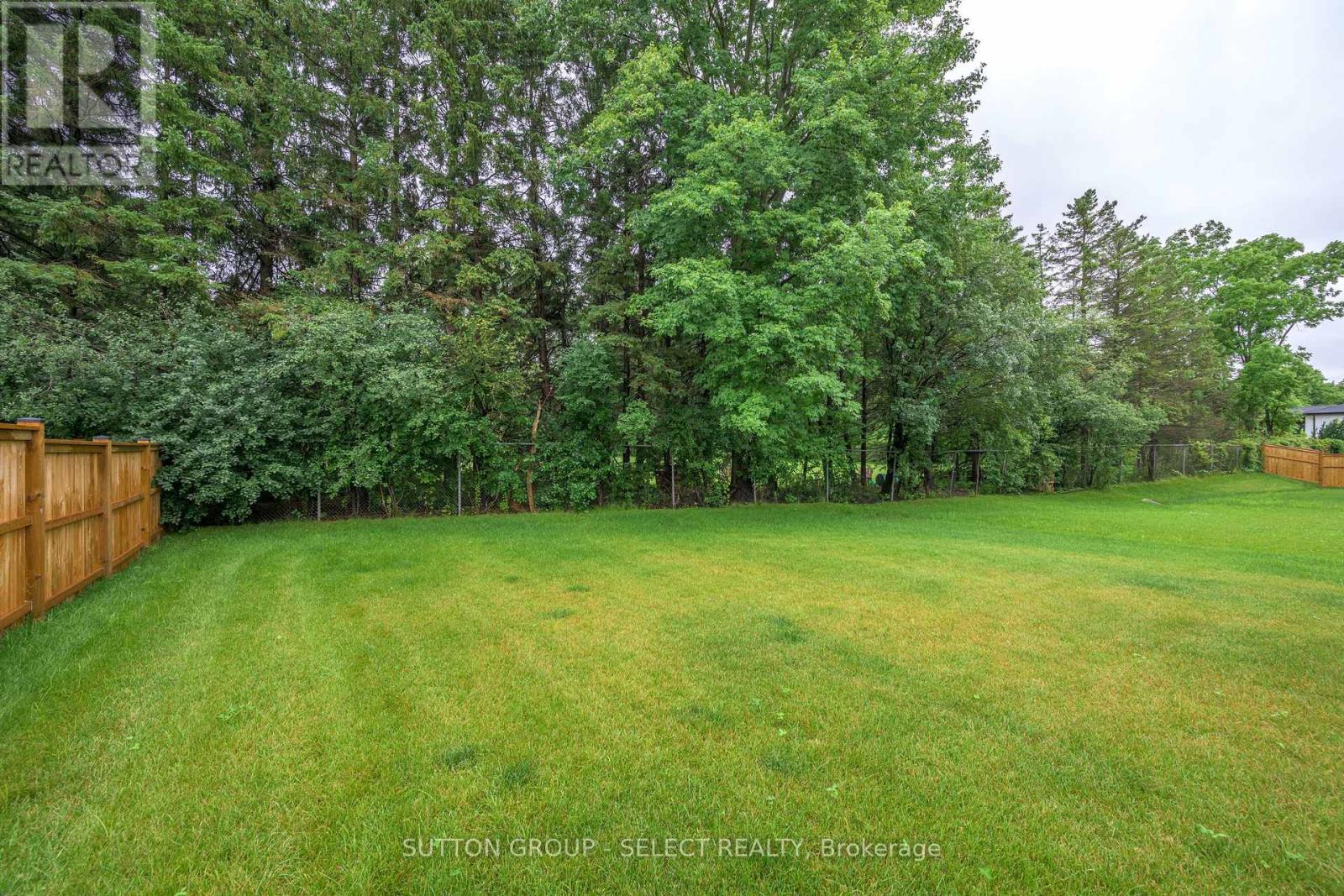 119 Optimist Drive, Southwold (Talbotville), Ontario  N5P 3T2 - Photo 6 - X12171596
