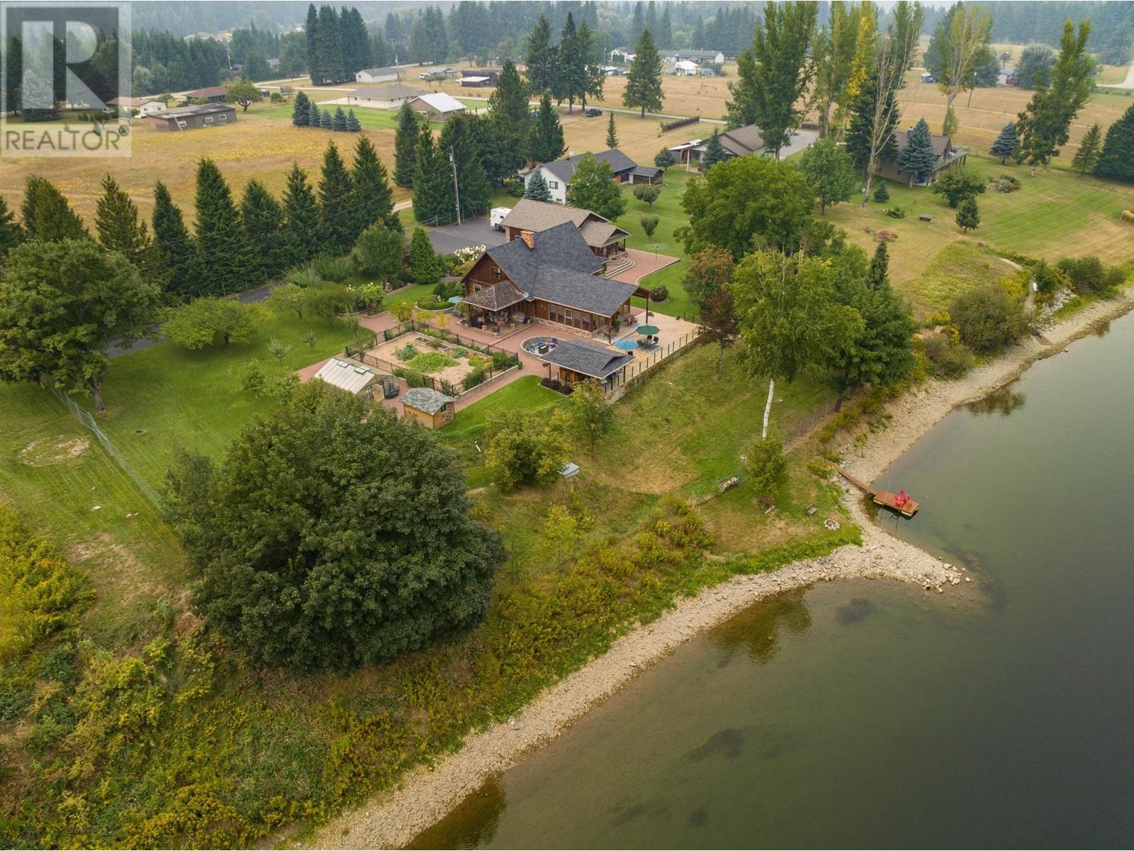 906 James Road, Shoreacres, British Columbia  V1N 4P8 - Photo 9 - 10342950
