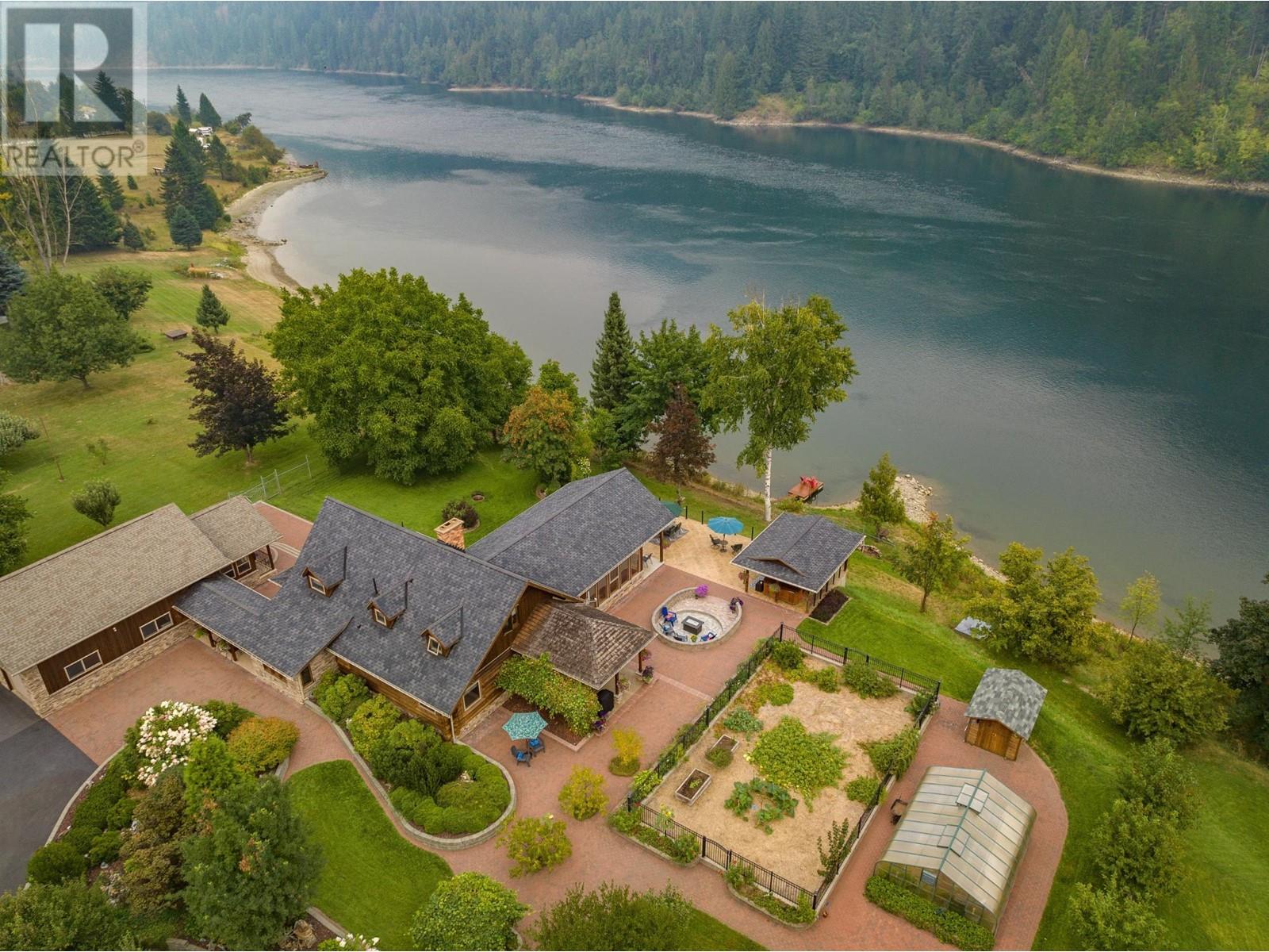 906 James Road, Shoreacres, British Columbia  V1N 4P8 - Photo 8 - 10342950
