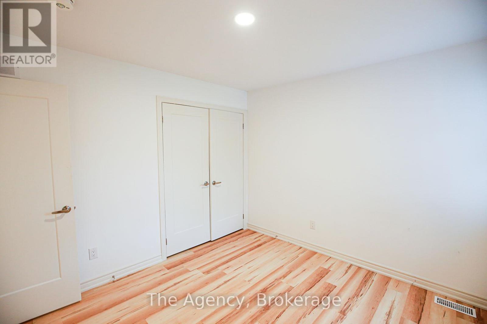 643 Clare Avenue, Welland (N. Welland), Ontario  L3C 7L6 - Photo 14 - X12171576