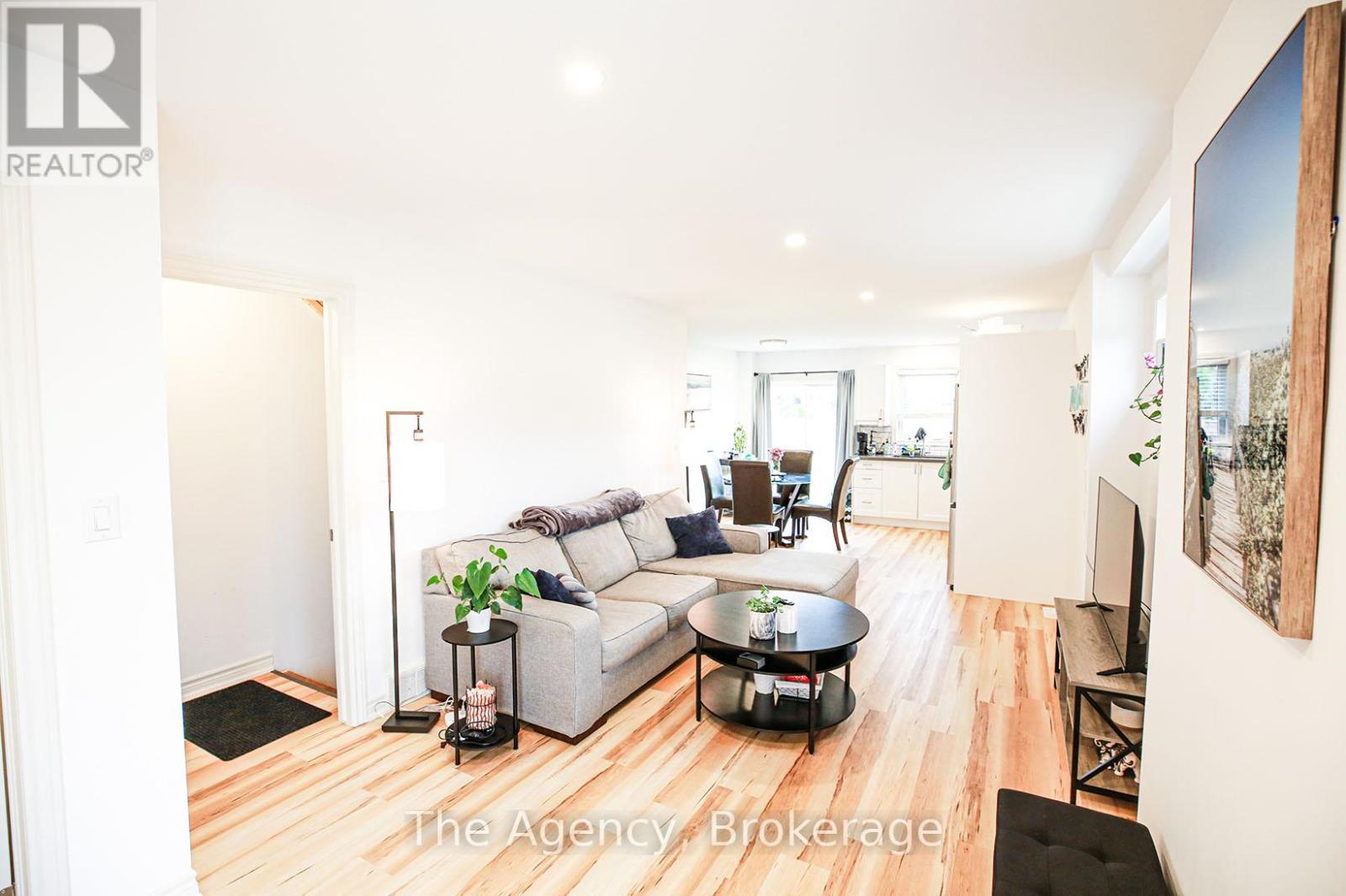643 Clare Avenue, Welland (N. Welland), Ontario  L3C 7L6 - Photo 29 - X12171576