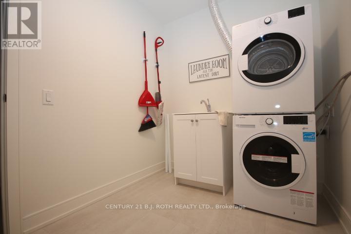 301 - 185 Dunlop Street E, Barrie, Ontario  L4M 1B2 - Photo 26 - S12171562