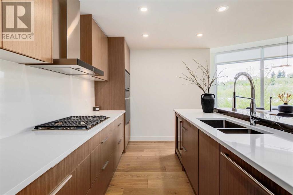 Property at 202, 128 Waterfront Court SW image 4