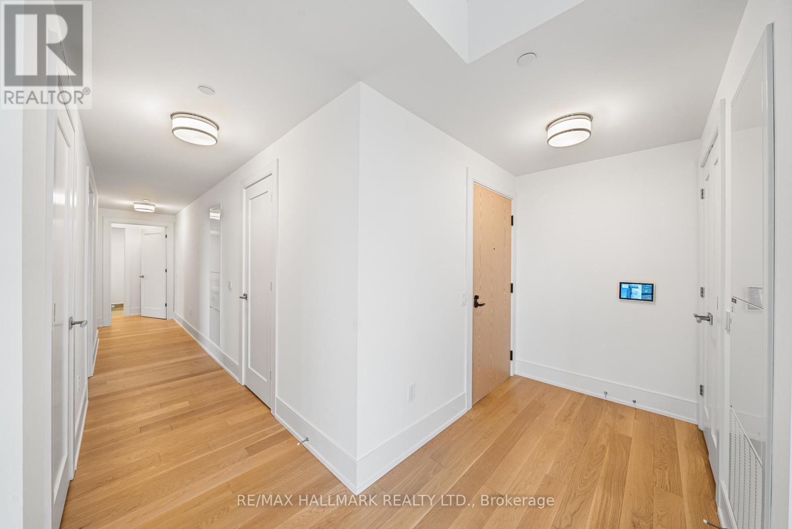 1710 - 10 Inn On The Park Drive, Toronto, Ontario  M3C 0P9 - Photo 42 - C12171580