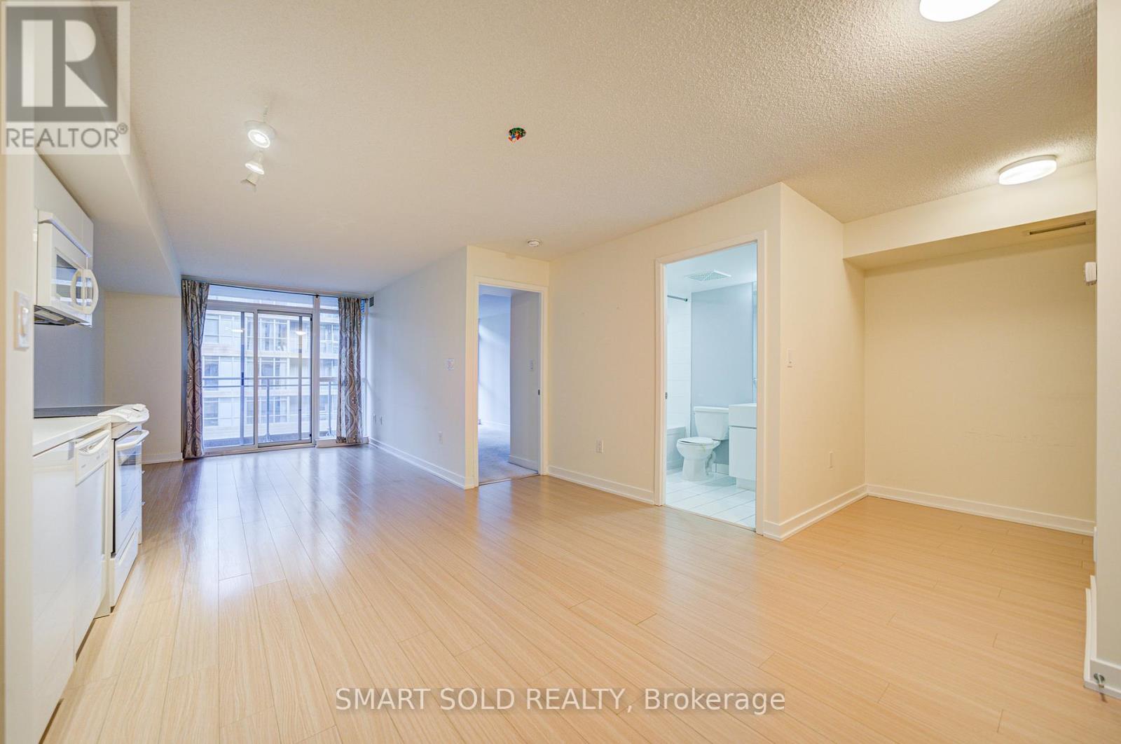 736 - 151 Dan Leckie Way, Toronto, Ontario  M5V 4B2 - Photo 3 - C12171595