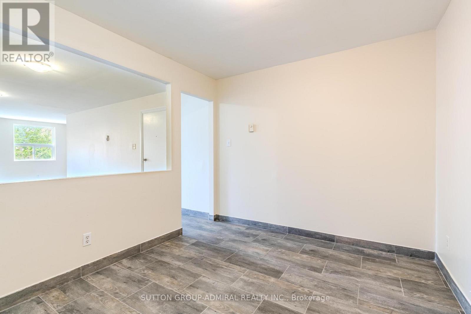 Unit B - 272 Jane Street, Toronto, Ontario  M6S 3Z2 - Photo 9 - W12144532