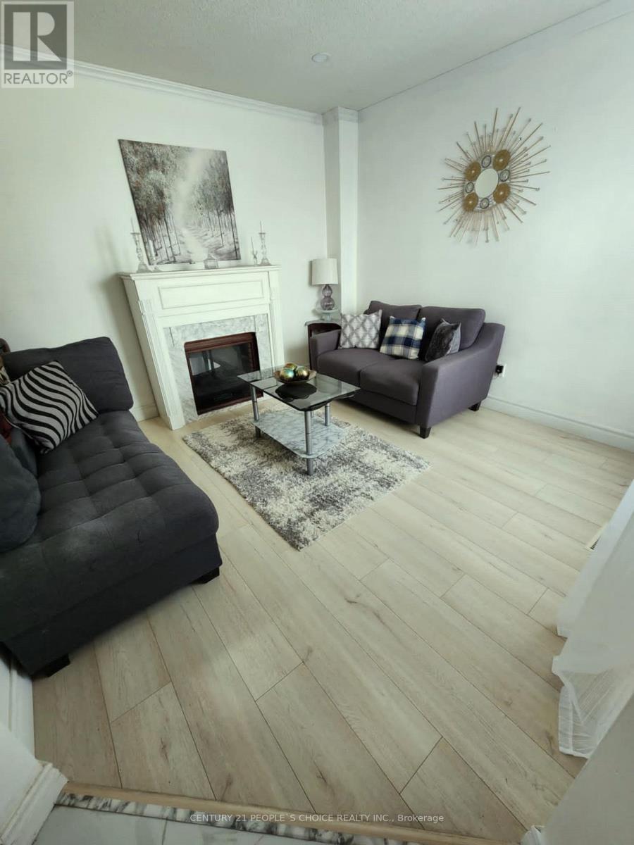 Property at 9 RAVENSWOOD DRIVE image 4