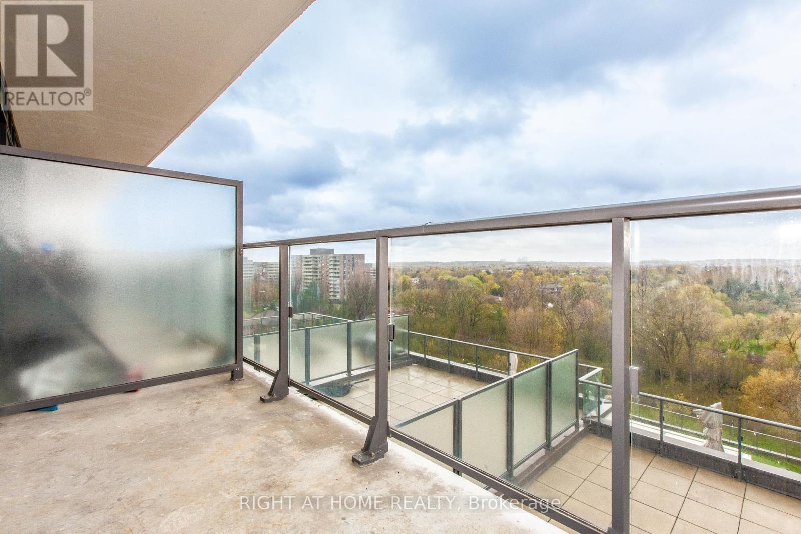 915 - 9618 Yonge Street, Richmond Hill (North Richvale), Ontario  L4C 0X5 - Photo 22 - N12171573