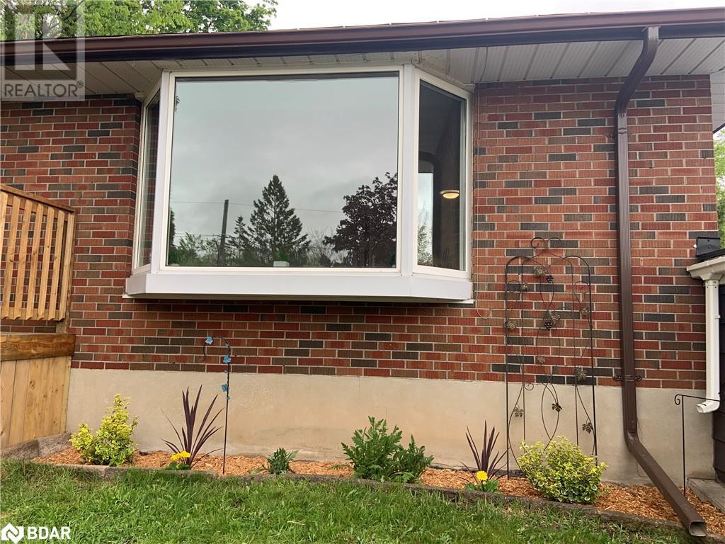 105 Eccles Street N, Barrie, Ontario  L4N 1Y6 - Photo 7 - 40732789