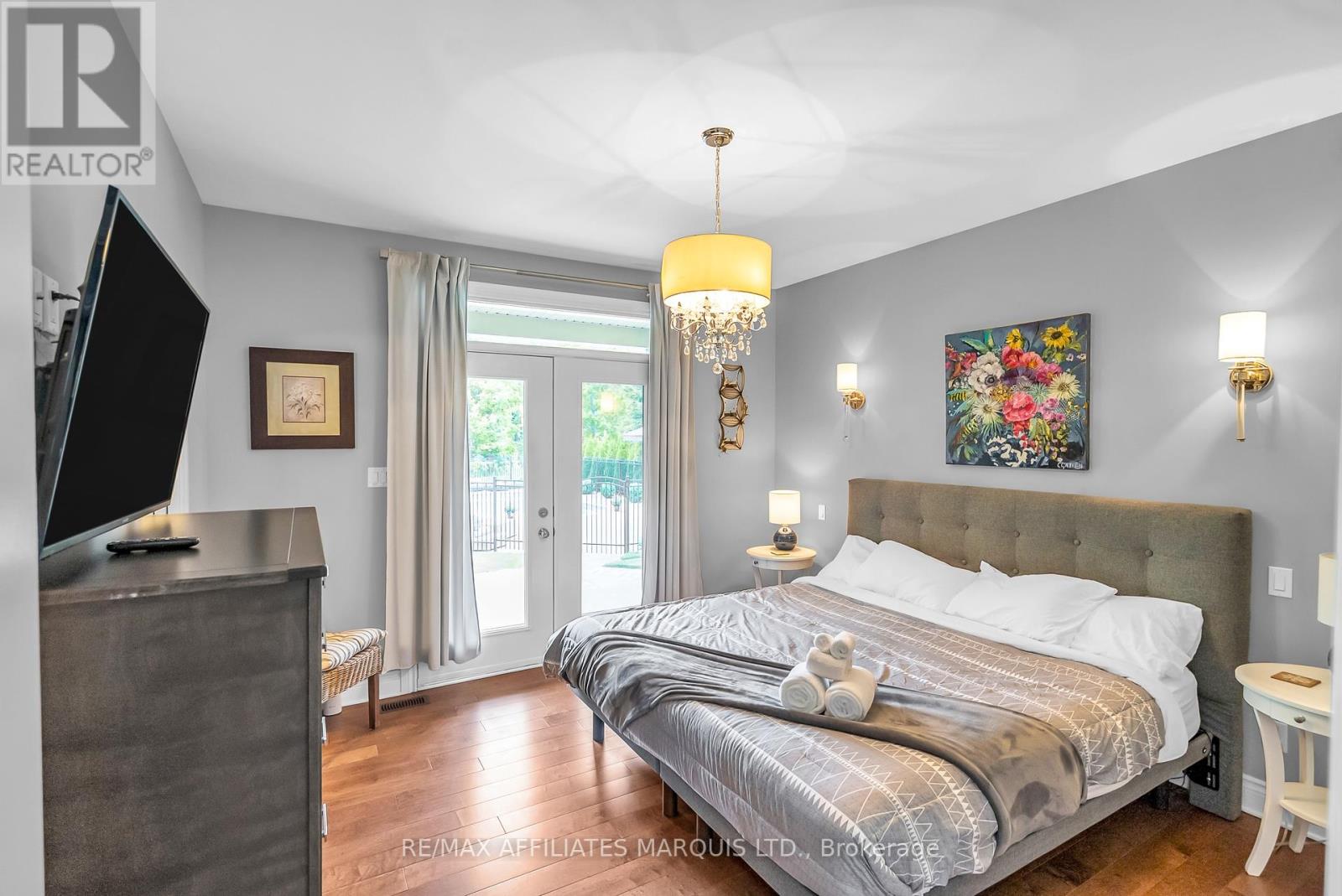 18497 Glen Road, South Glengarry, Ontario  K0C 2J0 - Photo 18 - X12171611