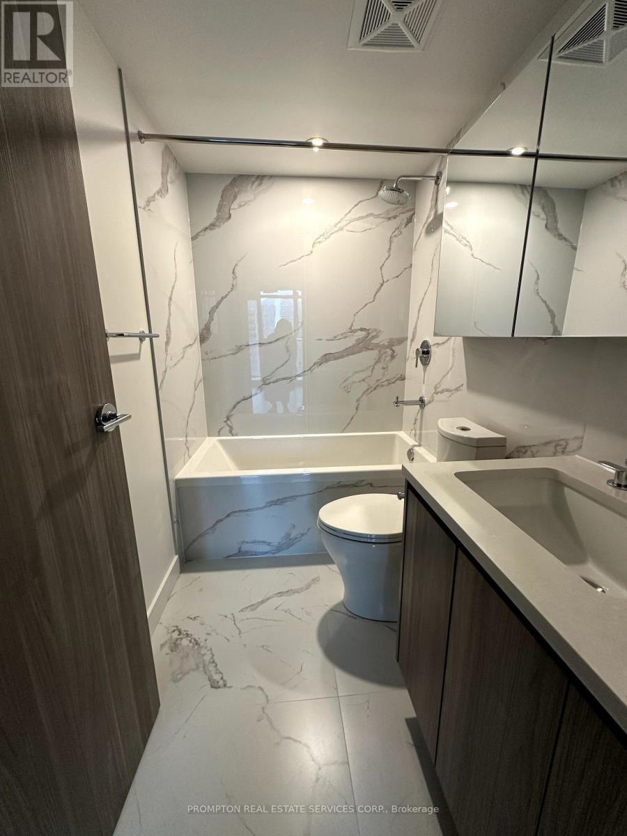 2312 - 1 Concord Cityplace Way, Toronto, Ontario  M5V 0X3 - Photo 15 - C12171608