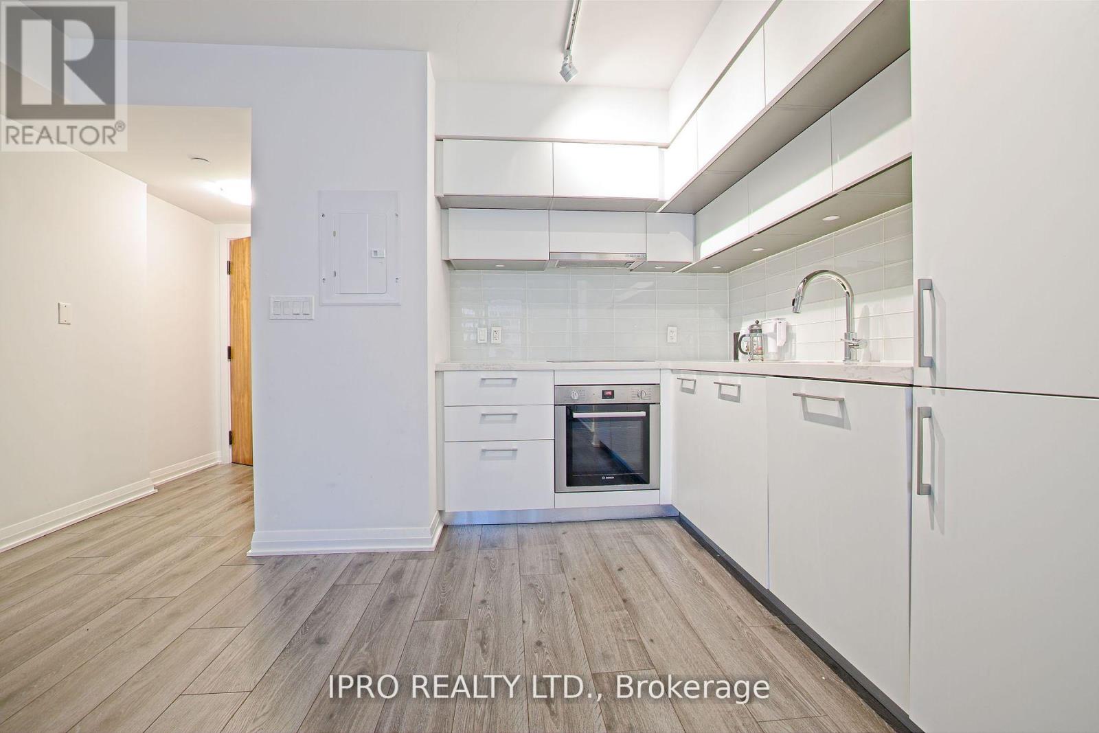 409 - 99 Foxbar Road, Toronto, Ontario  M4V 0B2 - Photo 26 - C12171623
