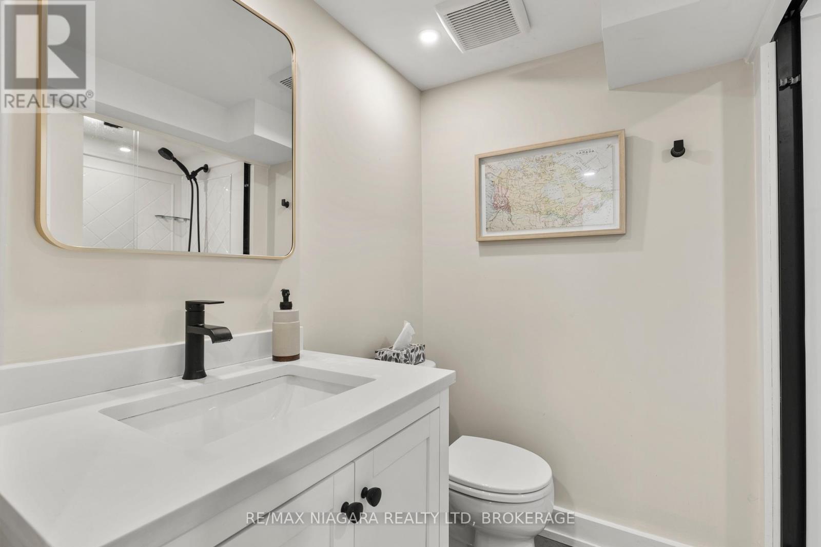 35 Tecumseh Street, St. Catharines, Ontario  L2M 2M5 - Photo 28 - X12169796