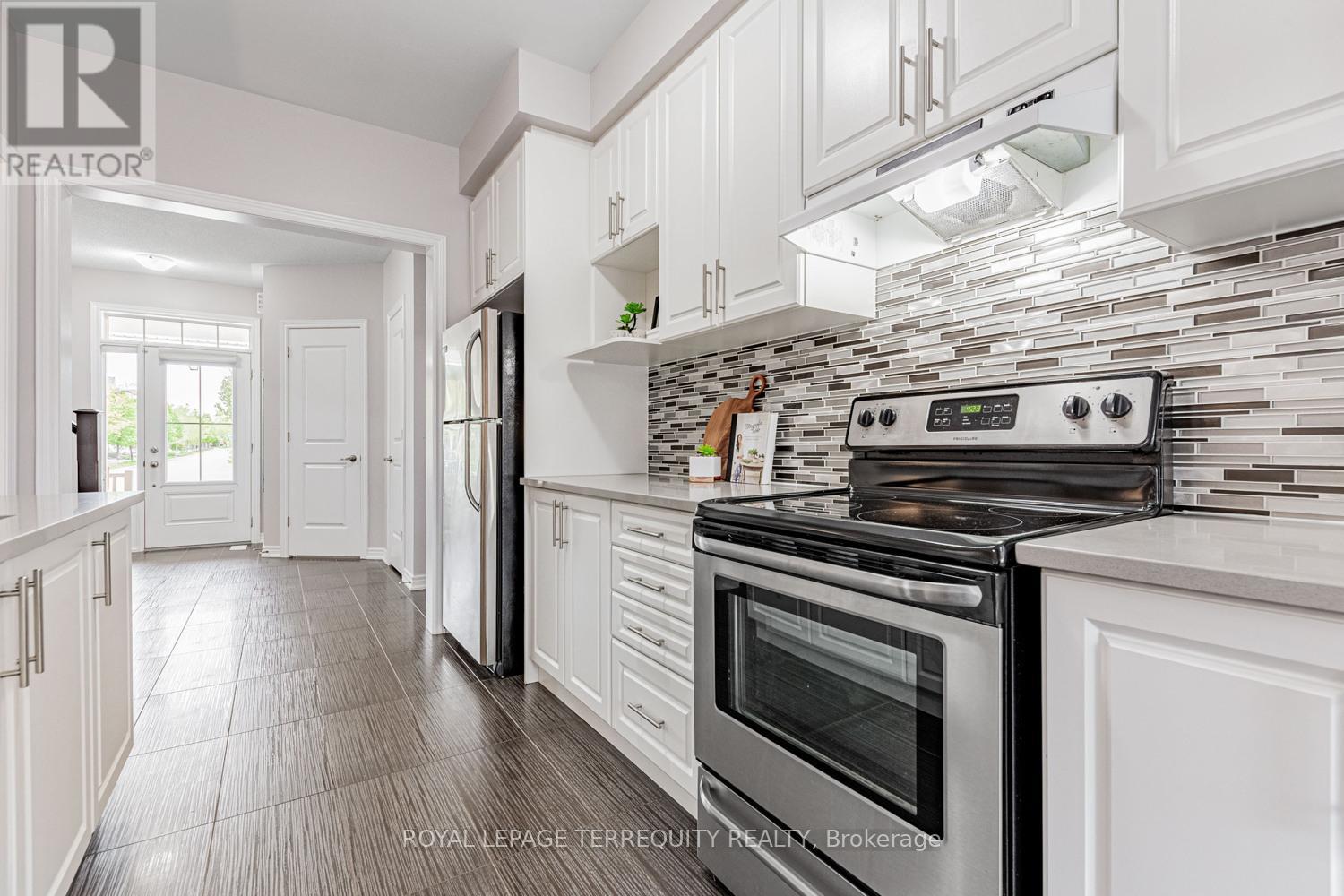 207 Almira Avenue, Markham, Ontario  L6B 0Y9 - Photo 15 - N12171614