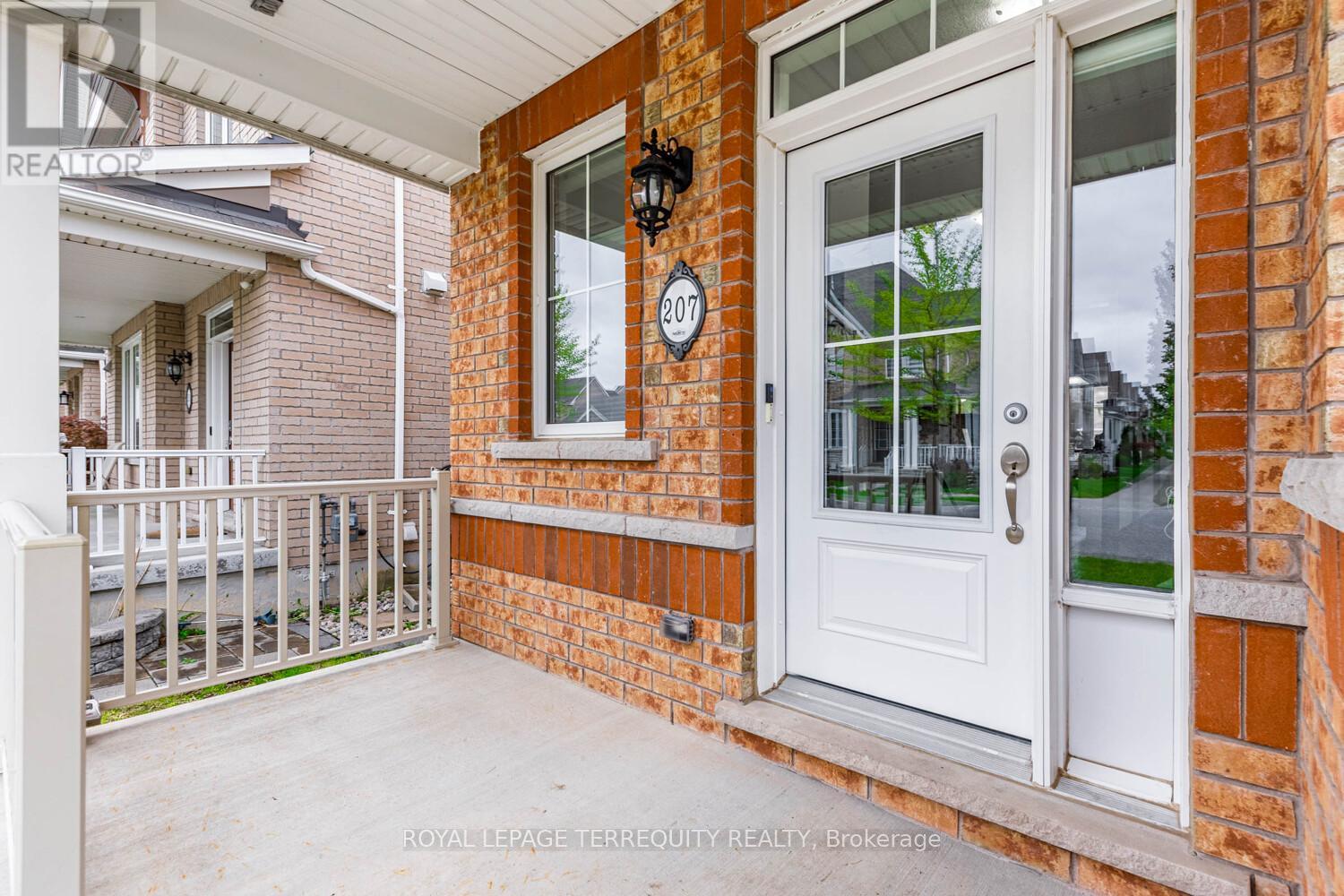 207 Almira Avenue, Markham, Ontario  L6B 0Y9 - Photo 4 - N12171614