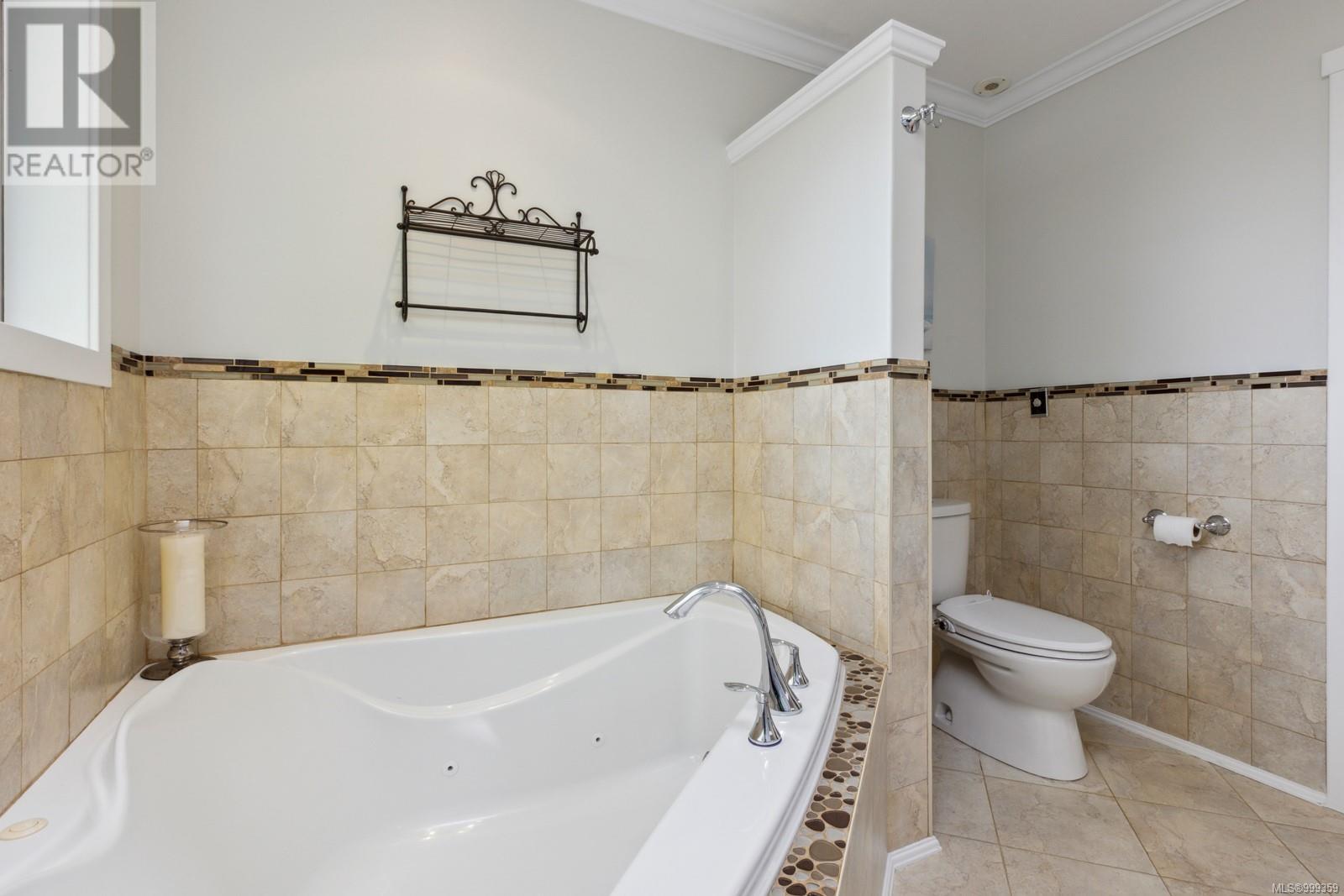 Property at 875 Deal St image 2