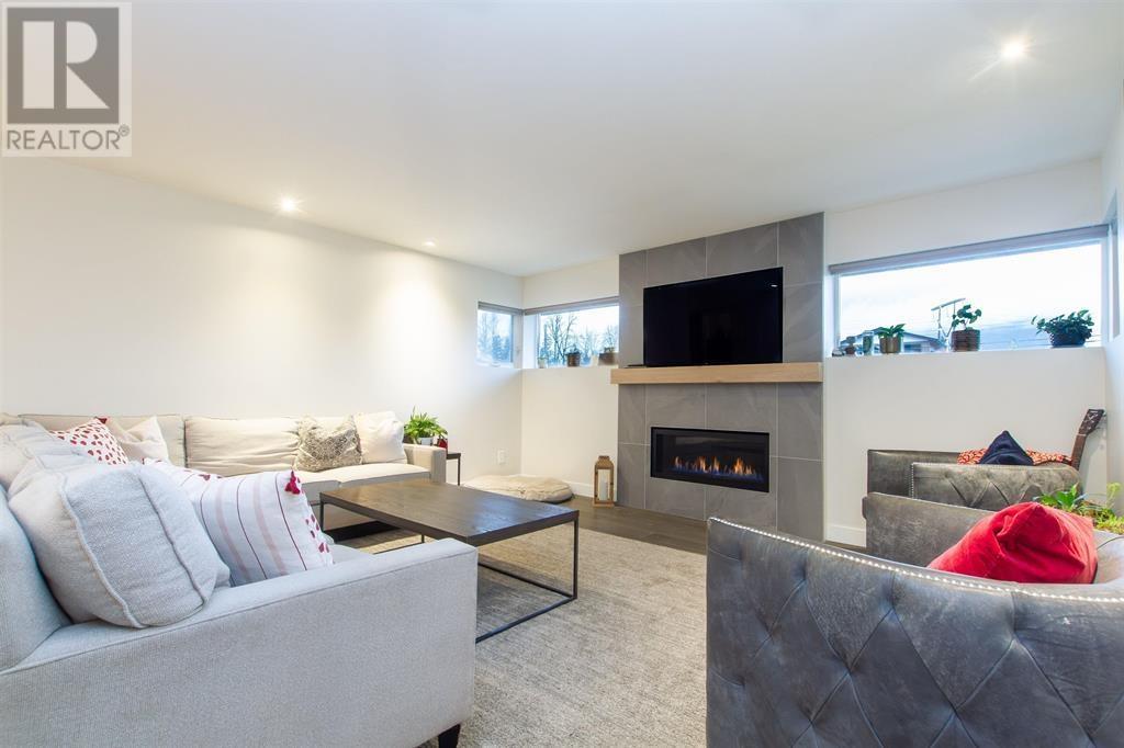 40128 Diamond Head Road, Squamish, British Columbia  V0N 1T0 - Photo 3 - R2992919