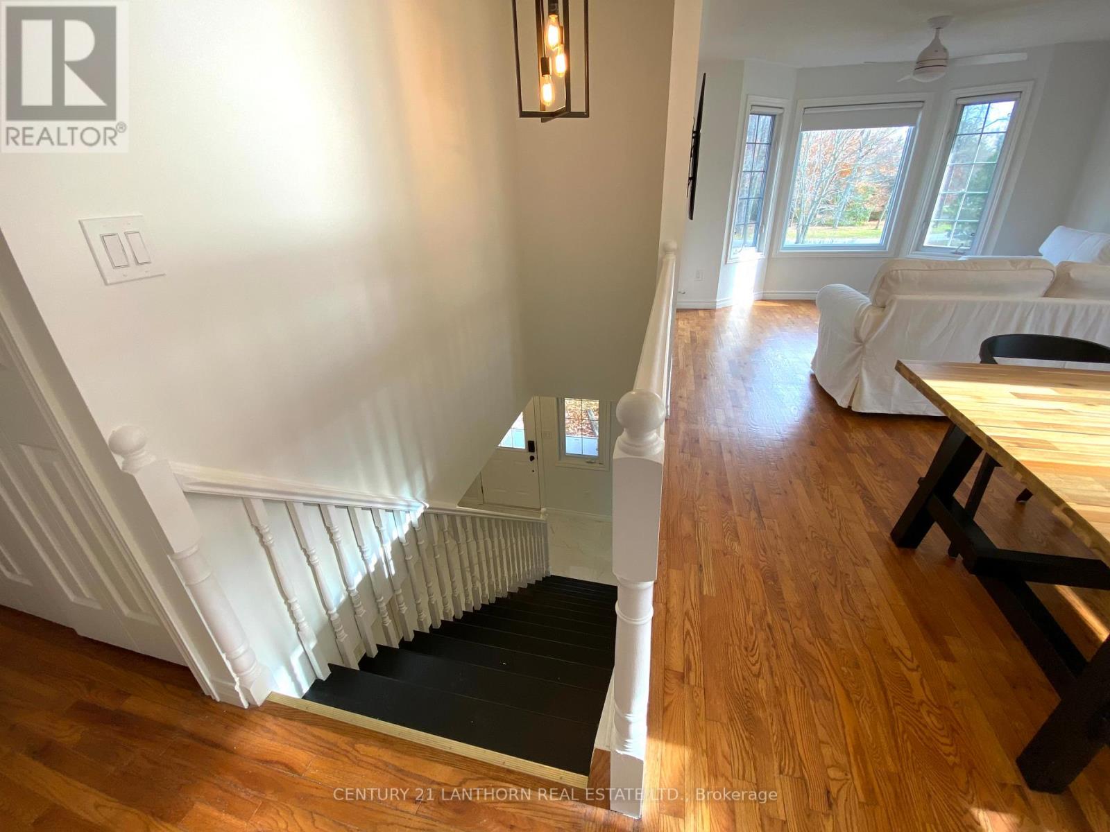 122 Parkview Road, Prince Edward County, Ontario  K0K 1L0 - Photo 17 - X12171649