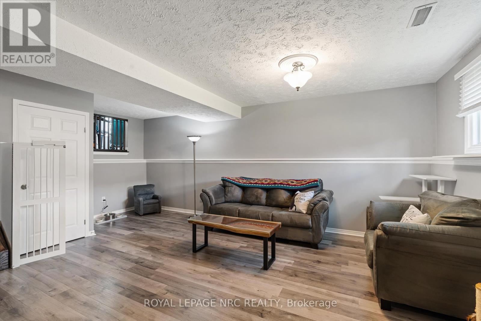 6237 Delta Drive, Niagara Falls, Ontario  L2H 2H5 - Photo 21 - X12171644