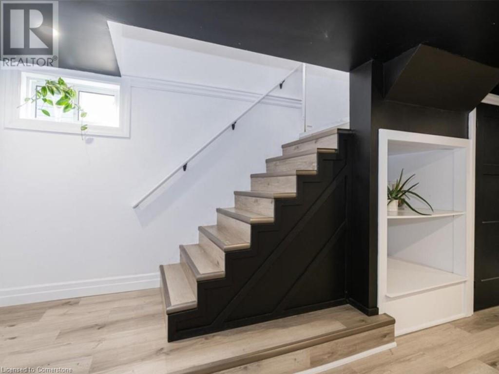 Photo 17 of 27 for 442 Scenic Drive