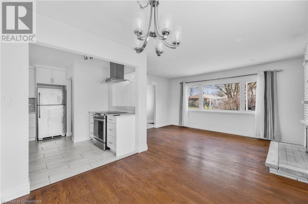 Photo 3 of 27 for 442 Scenic Drive