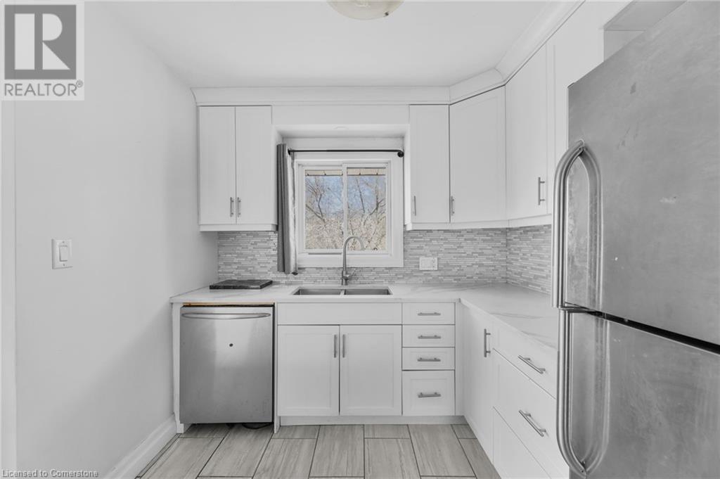 Photo 8 of 27 for 442 Scenic Drive