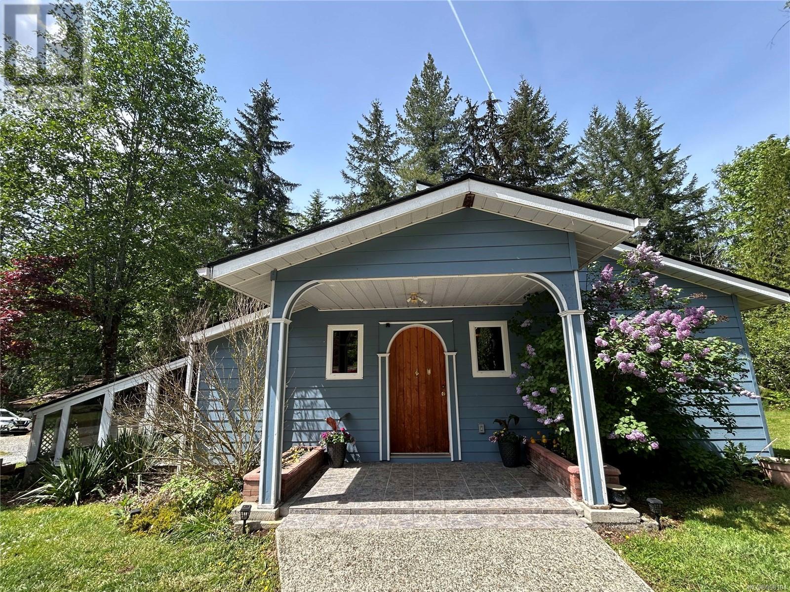 Property at 5050 Sharon Dr image 1