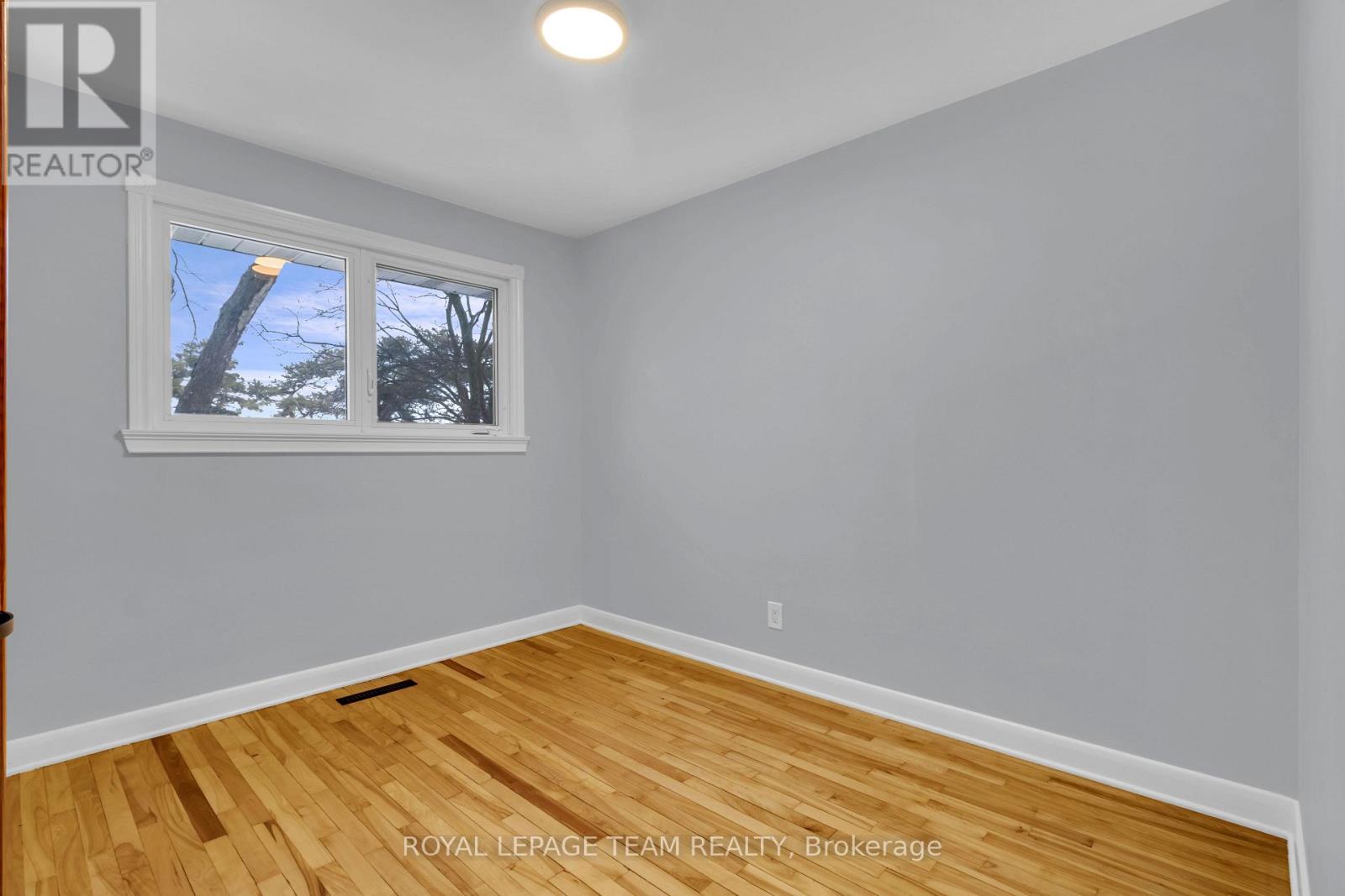 638 Coronation Avenue, Ottawa, Ontario  K1G 0M5 - Photo 22 - X12171657
