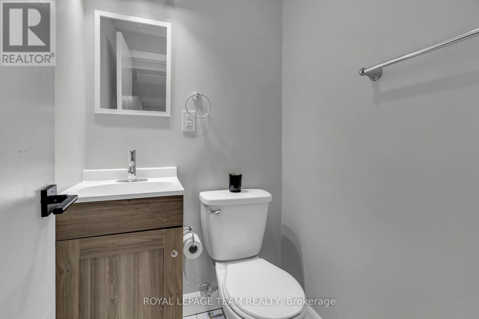 638 Coronation Avenue, Ottawa, Ontario  K1G 0M5 - Photo 29 - X12171657