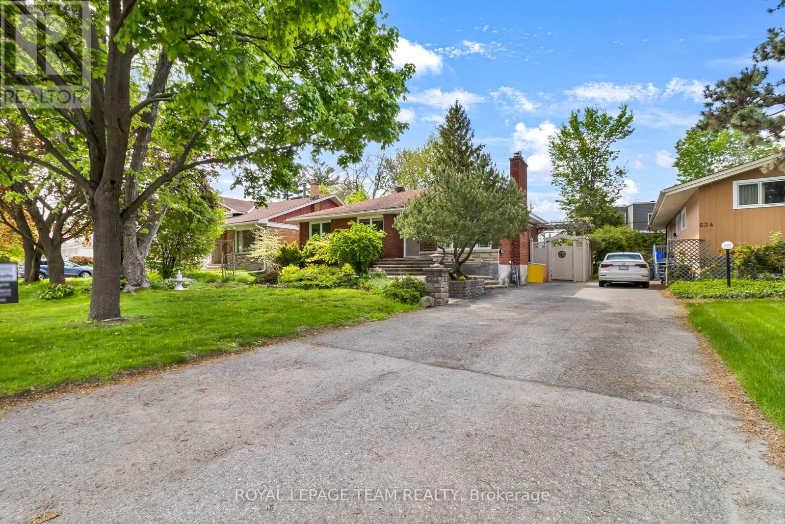 638 Coronation Avenue, Ottawa, Ontario  K1G 0M5 - Photo 3 - X12171657