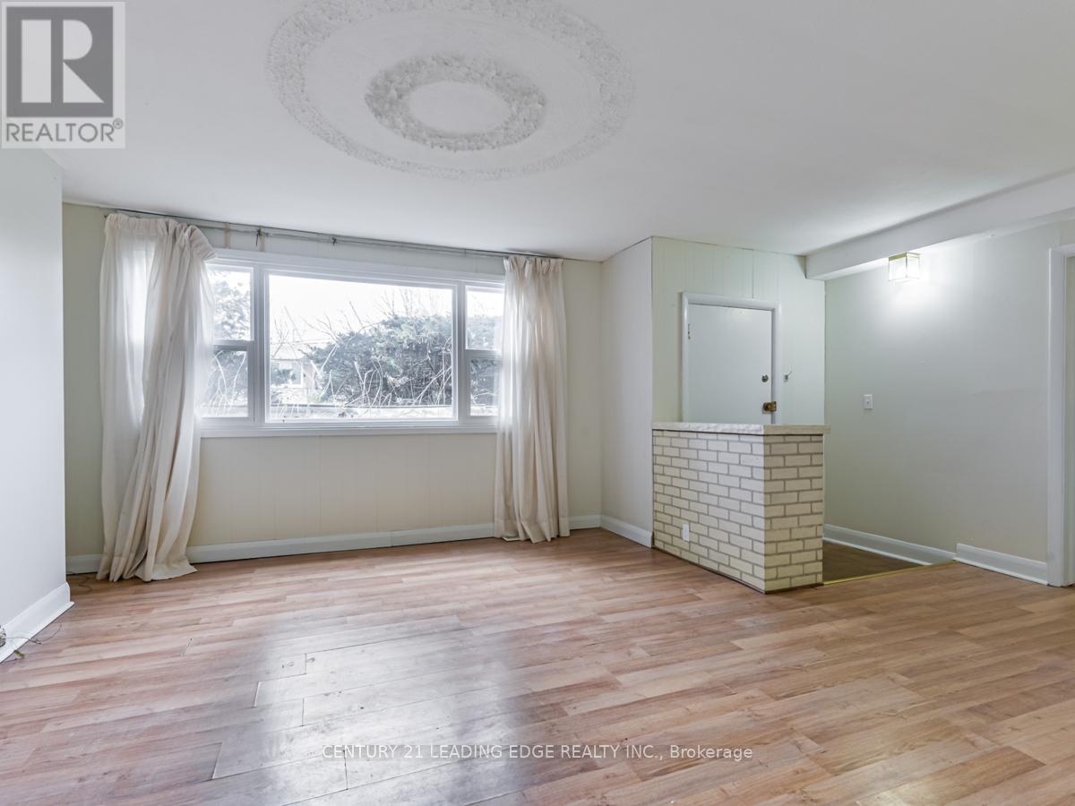 Lower - 301 Maple Street E, Whitby, Ontario  L1N 2Z7 - Photo 6 - E12171655