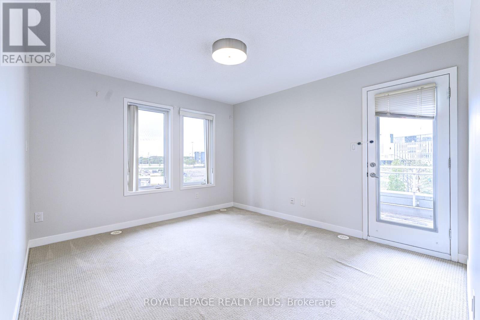 Th 1 - 370 Square One Drive, Mississauga, Ontario  L5B 0G6 - Photo 10 - W12171129