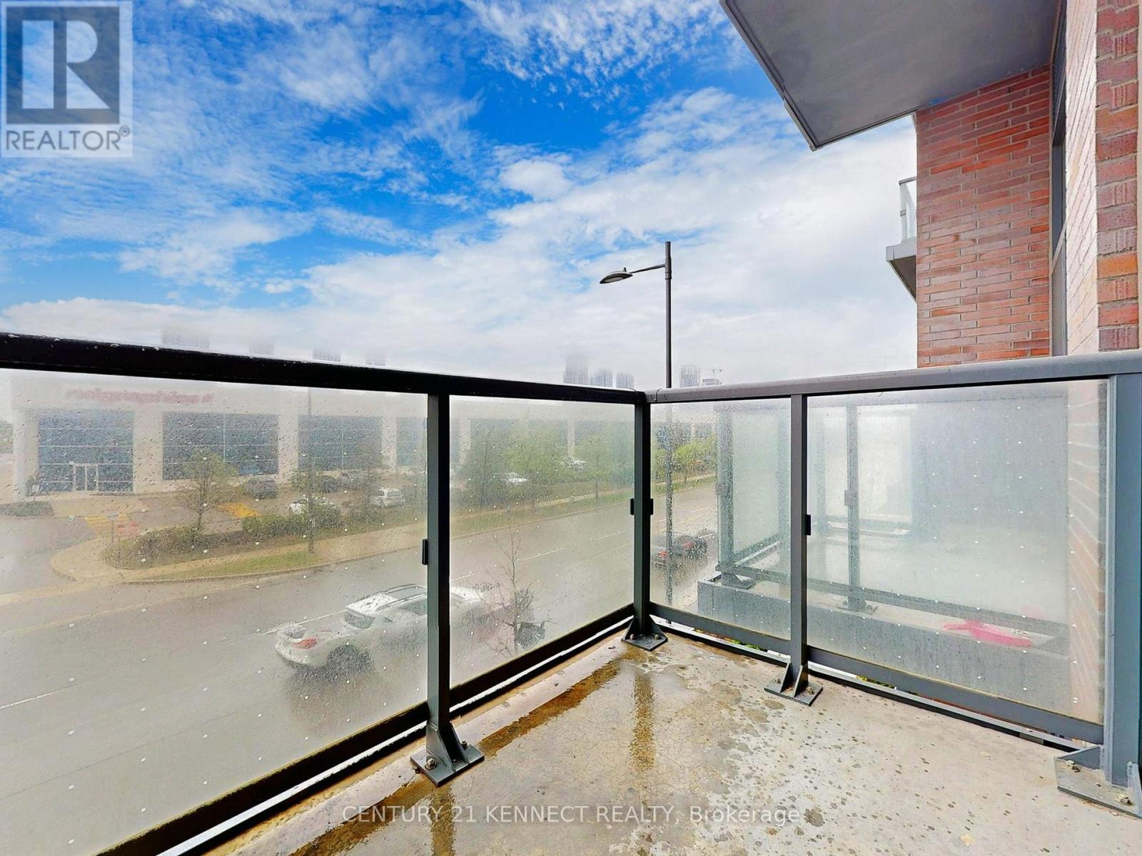 215 - 10 Honeycrisp Crescent, Vaughan, Ontario  L4K 0M7 - Photo 25 - N12171642