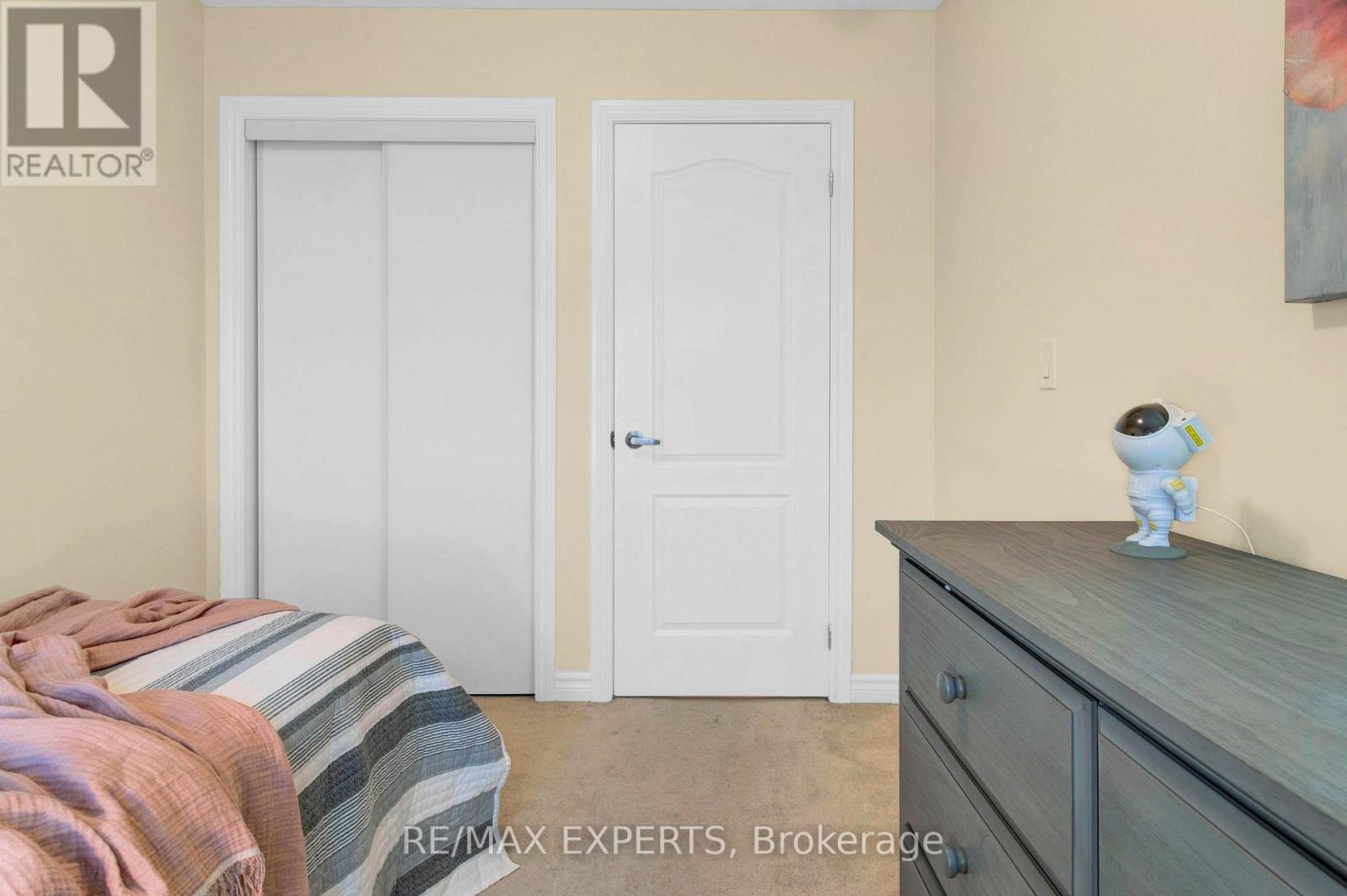 136 Alvin Pegg Drive, East Gwillimbury, Ontario  L9N 0R7 - Photo 20 - N12171654