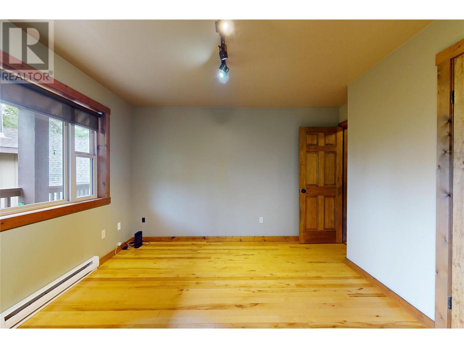 10600 Columbia Way, Vernon, British Columbia  V1H 2B4 - Photo 21 - 10347739