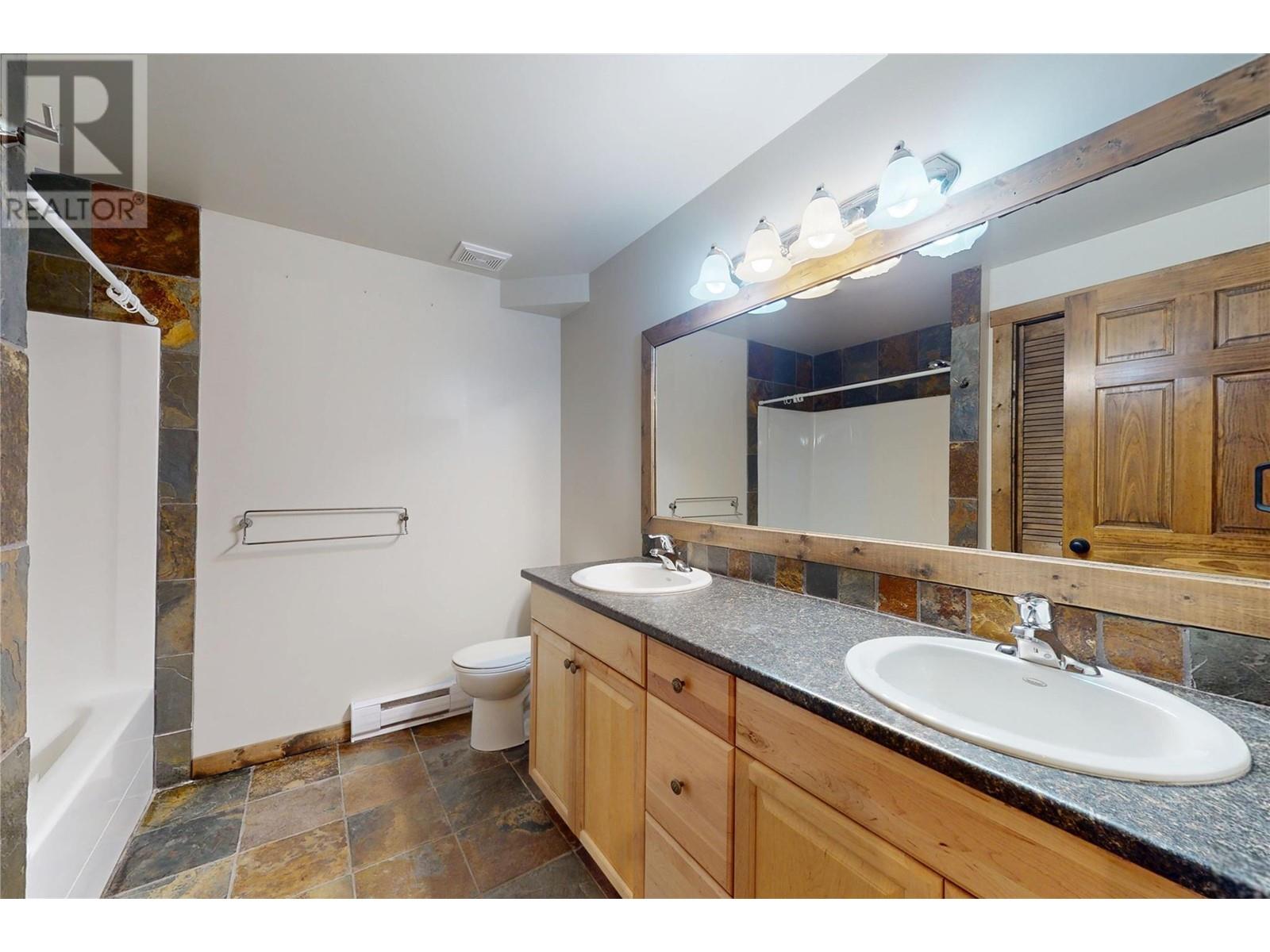 10600 Columbia Way, Vernon, British Columbia  V1H 2B4 - Photo 45 - 10347739