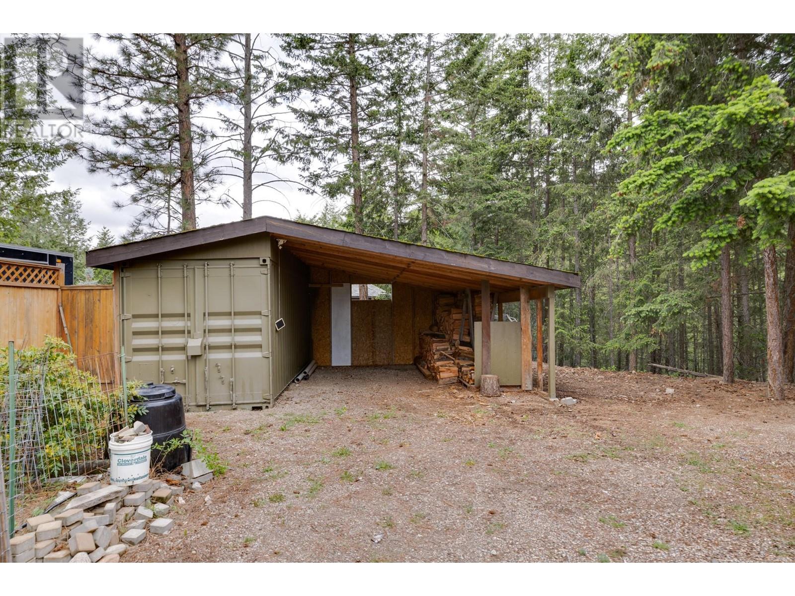 10600 Columbia Way, Vernon, British Columbia  V1H 2B4 - Photo 4 - 10347739