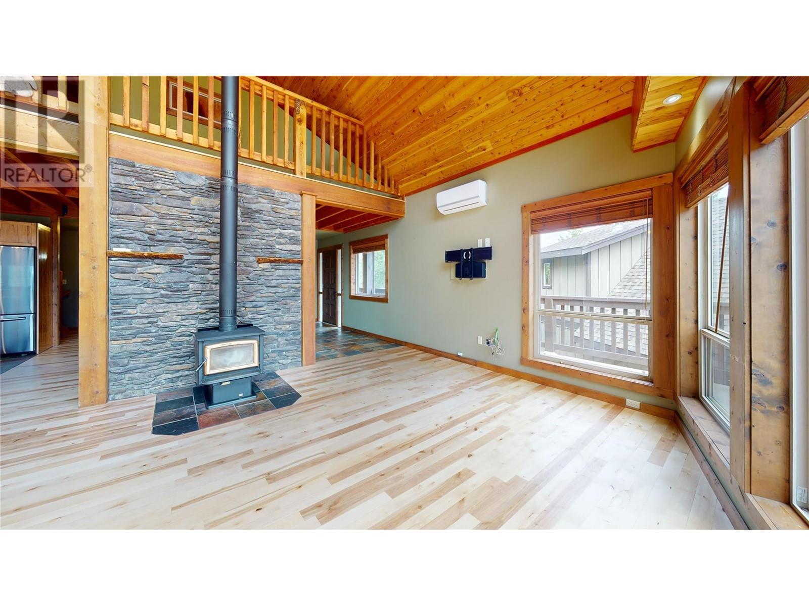 10600 Columbia Way, Vernon, British Columbia  V1H 2B4 - Photo 10 - 10347739