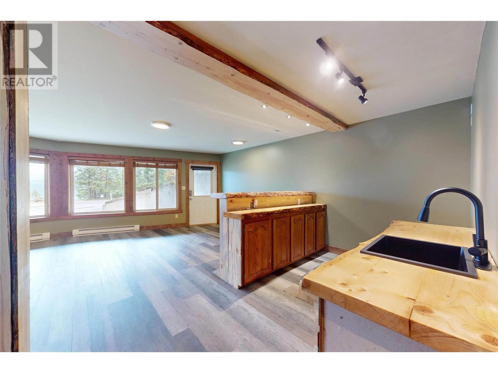 10600 Columbia Way, Vernon, British Columbia  V1H 2B4 - Photo 47 - 10347739