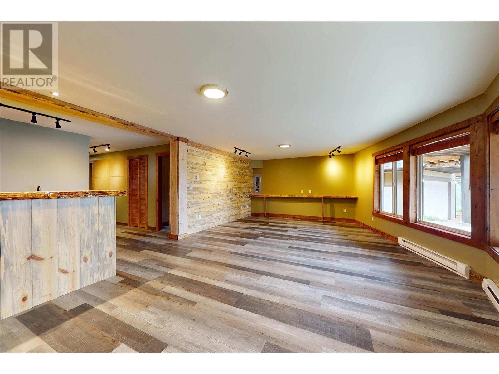 10600 Columbia Way, Vernon, British Columbia  V1H 2B4 - Photo 56 - 10347739