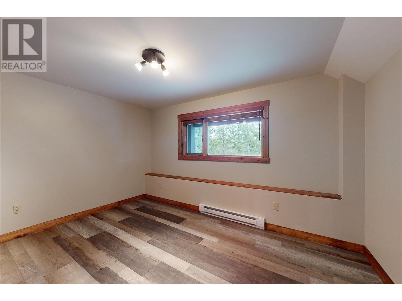 10600 Columbia Way, Vernon, British Columbia  V1H 2B4 - Photo 48 - 10347739