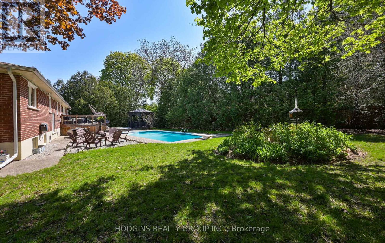 1435 Saginaw Crescent, Mississauga, Ontario  L5H 1X4 - Photo 4 - W12145469
