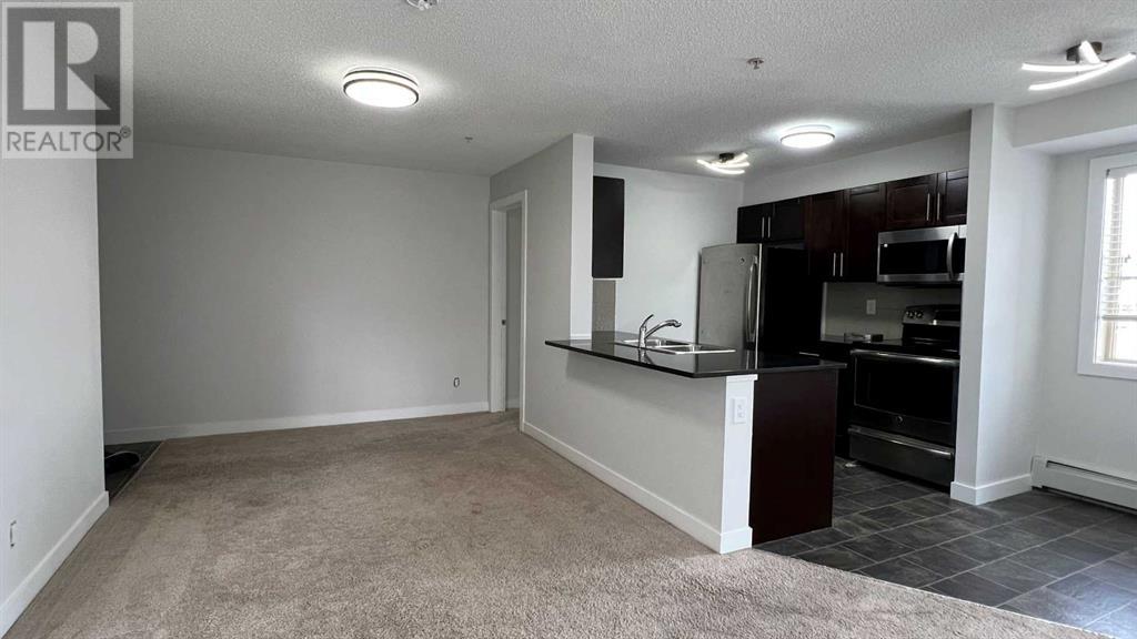 Property at 201, 15 Saddlestone Way NE image 1