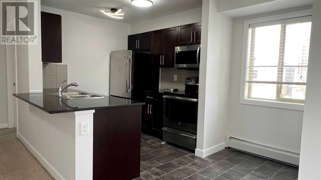 Property at 201, 15 Saddlestone Way NE image 5
