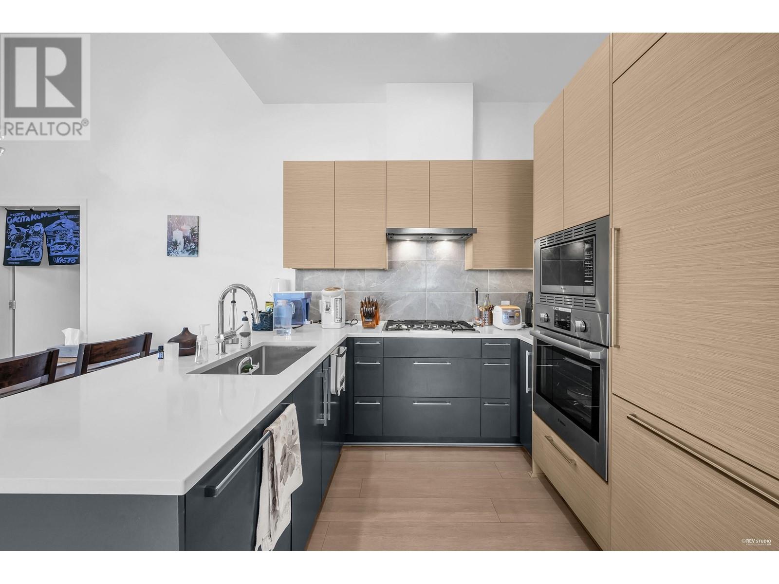 Property at 602 8888 OSLER STREET image 2