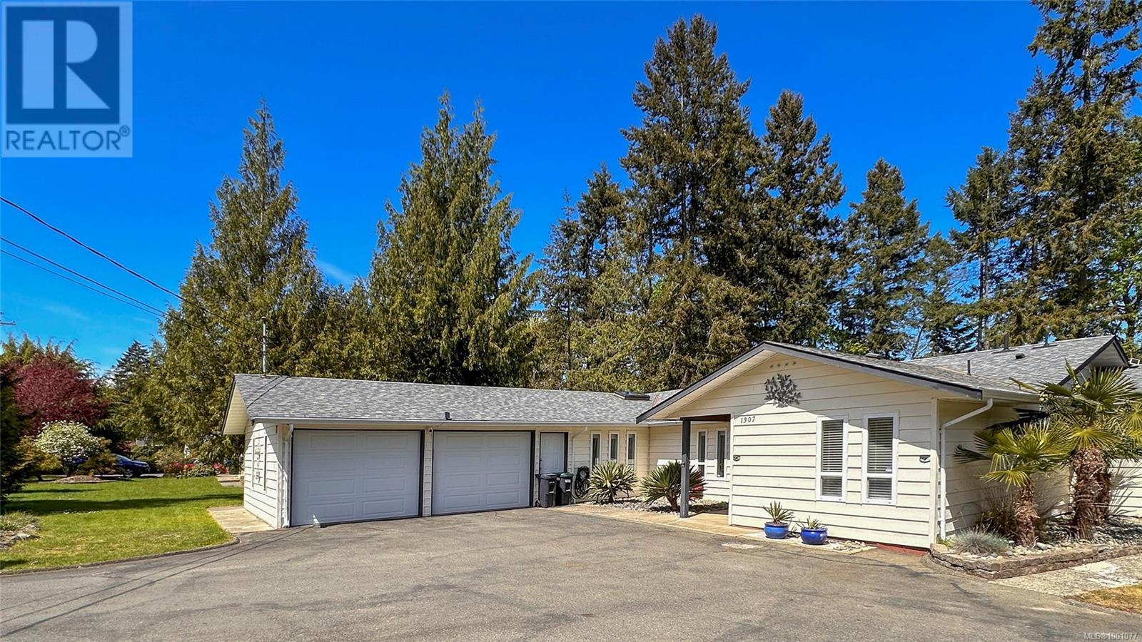 1307 Sunrise Dr, French Creek, British Columbia  V9P 1X4 - Photo 2 - 1001077